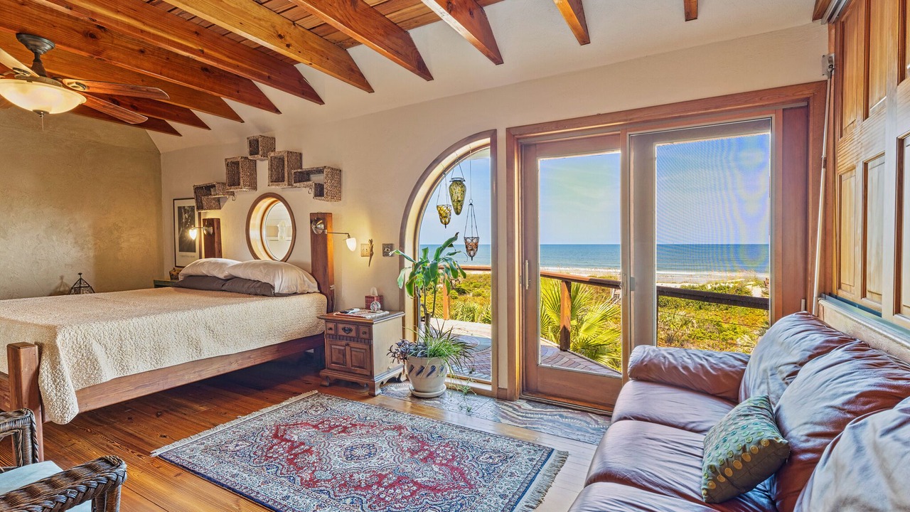 Photo of Bedroom in Butler Beach
