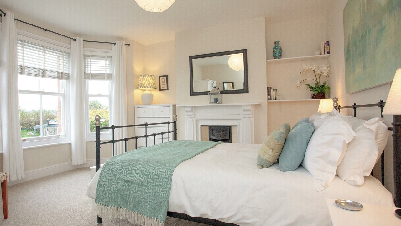 Photo of Others in Lympstone