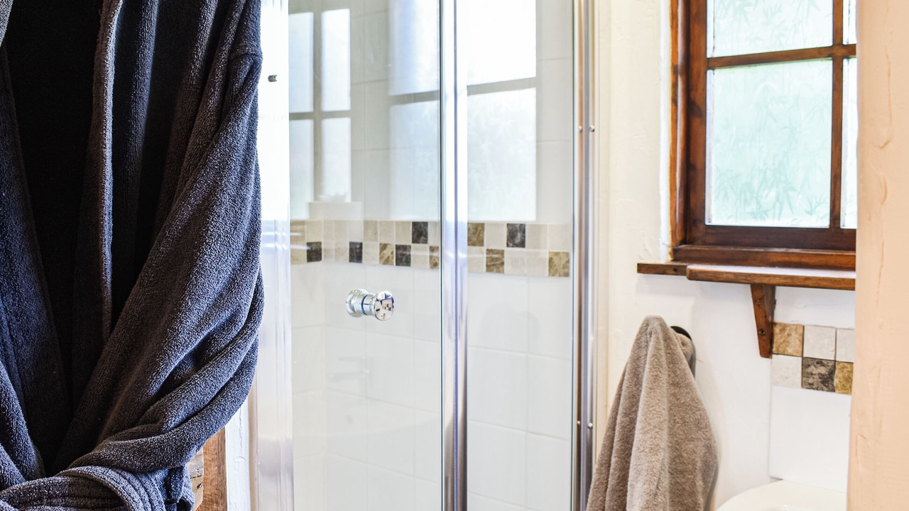 Photo of Others in Etchinghill