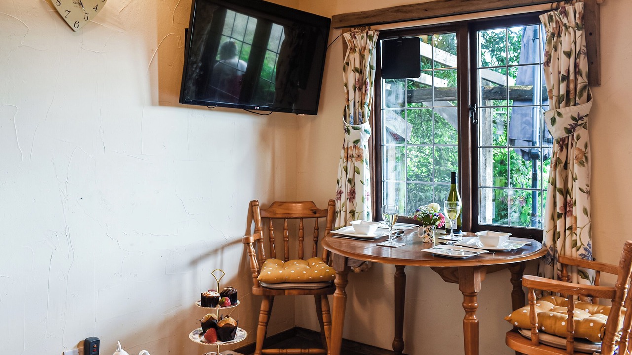 Photo of Others in Etchinghill