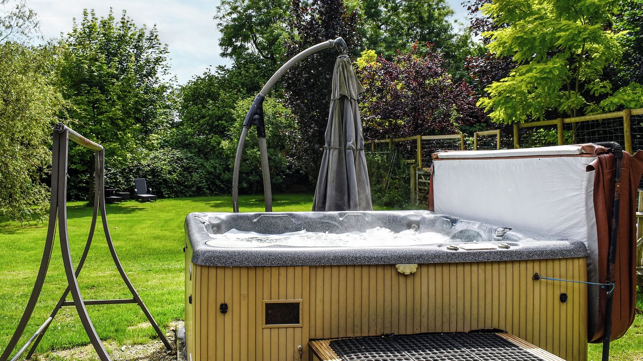 Photo of Others in Etchinghill