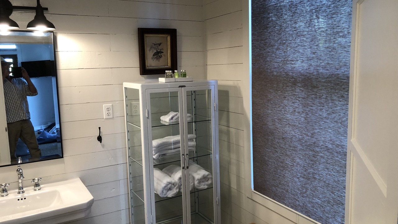 Photo of Bathroom in Shaw