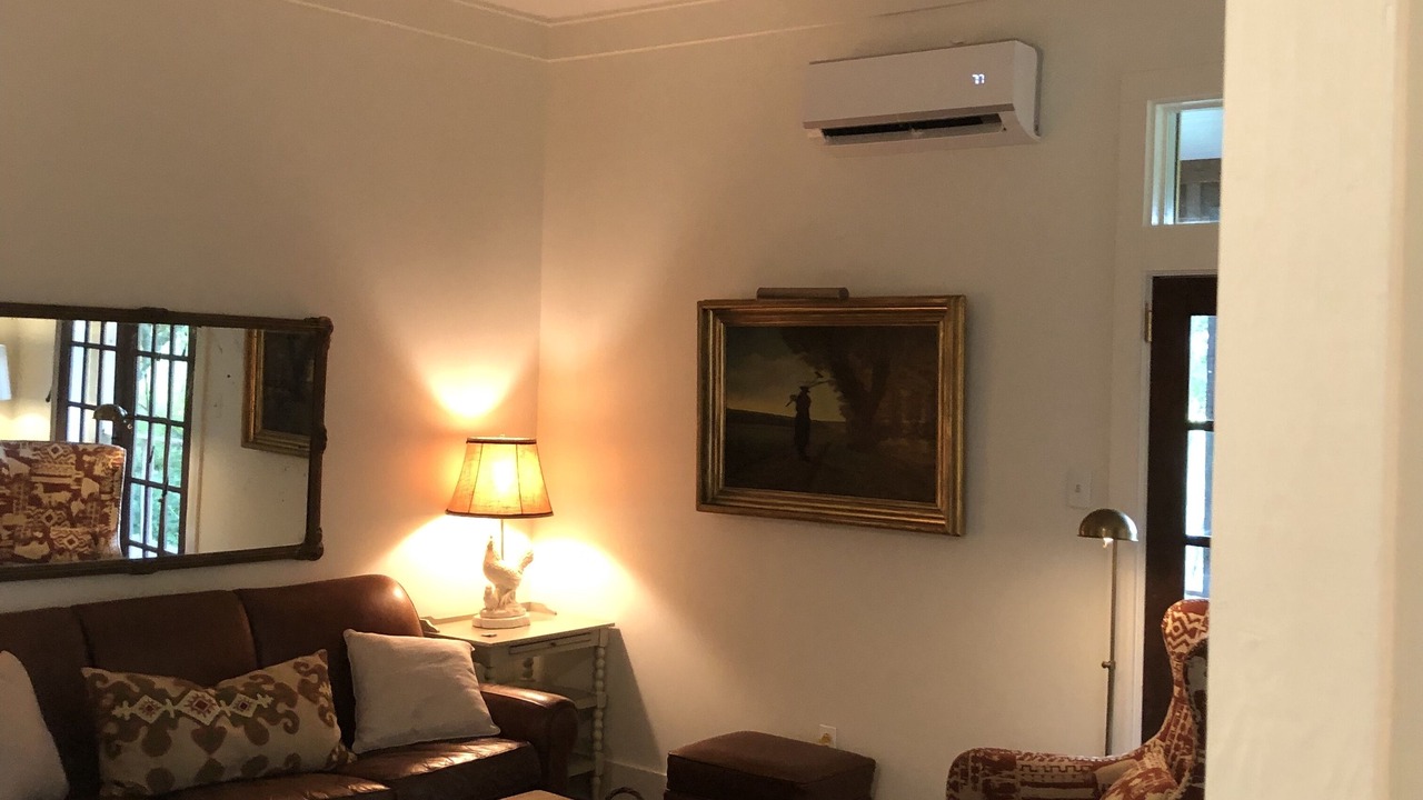 Photo of Livingroom in Shaw