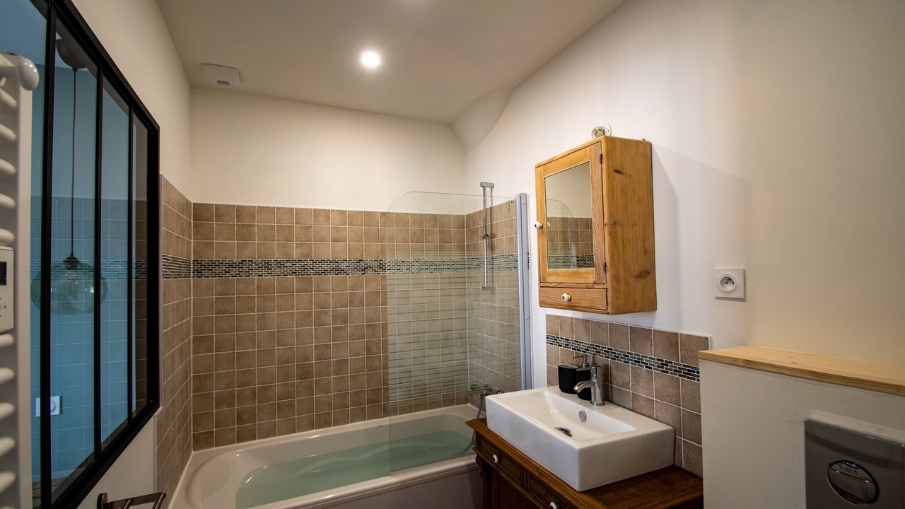 Photo of Bathroom in Dieppe
