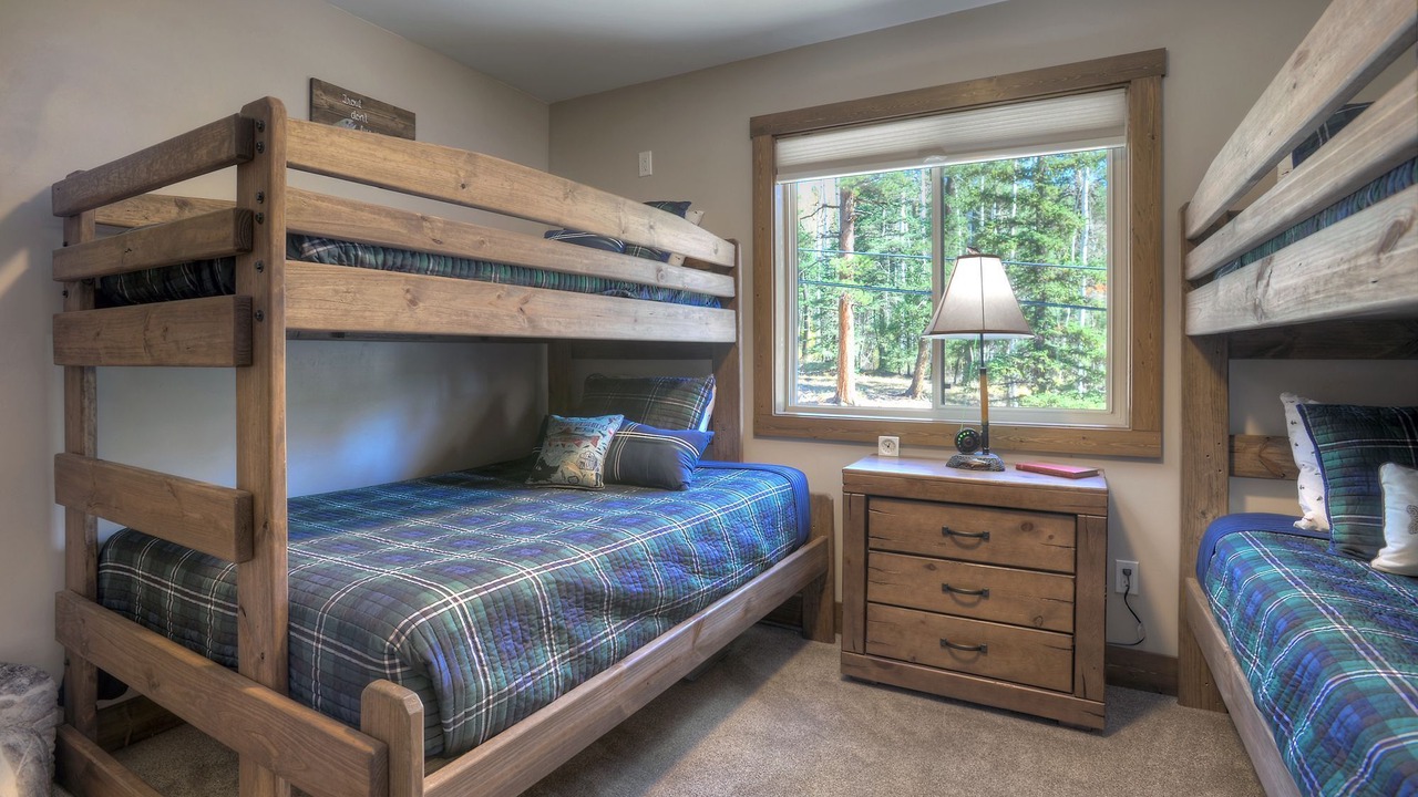 Photo of Bedroom in Columbine Lake