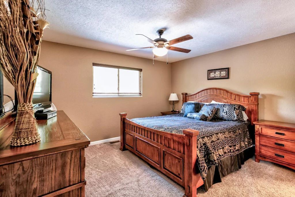 Photo of Bedroom in Lakeside Estates