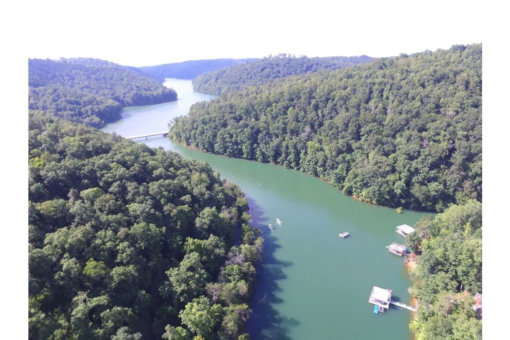 Photo of Outdoor in Lakeside Estates