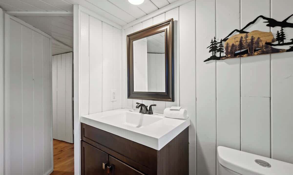Photo of Bathroom in Gatlinburg