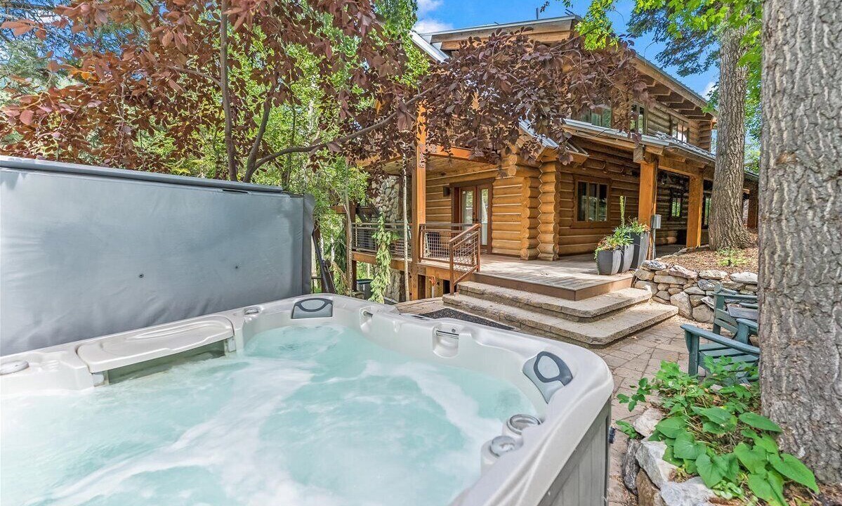 Photo of Patio Balcony in Sundance