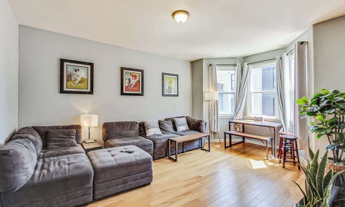 Photo of Bedroom in Downtown San Francisco