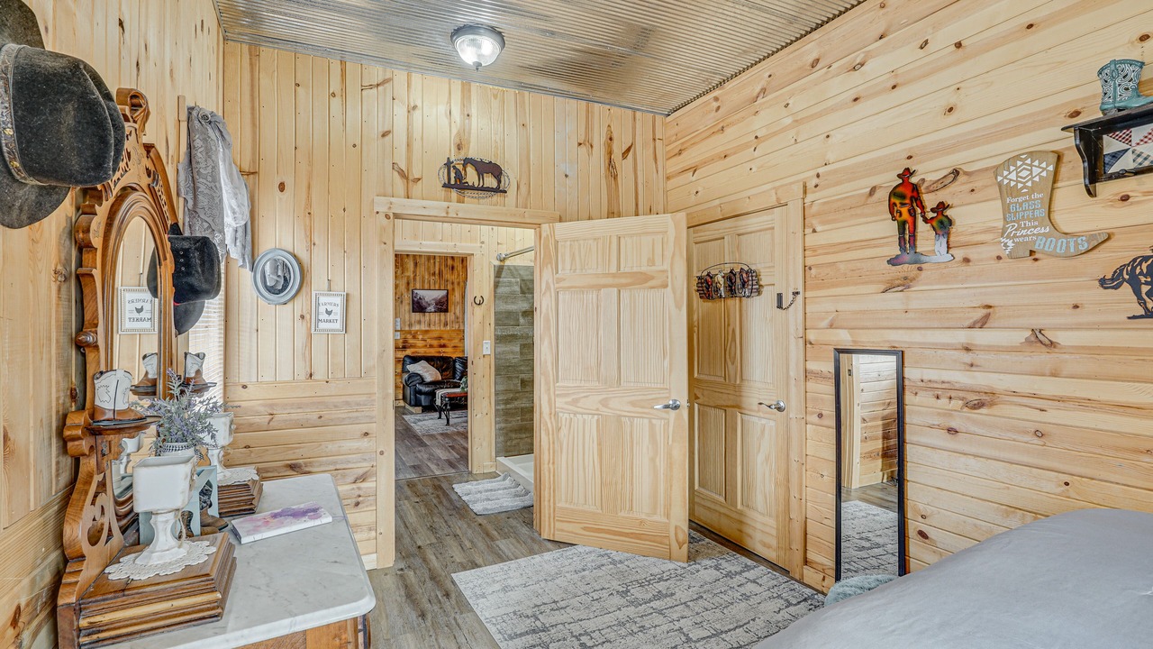 Photo of Bedroom in Rucker