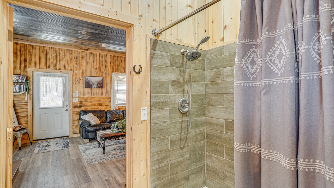 Photo of Bathroom in Rucker