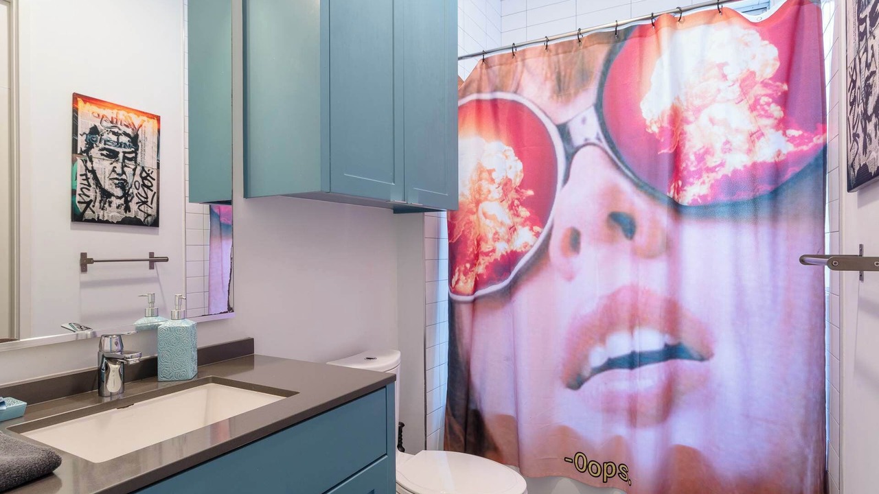 Photo of Bathroom in East Cesar Chavez