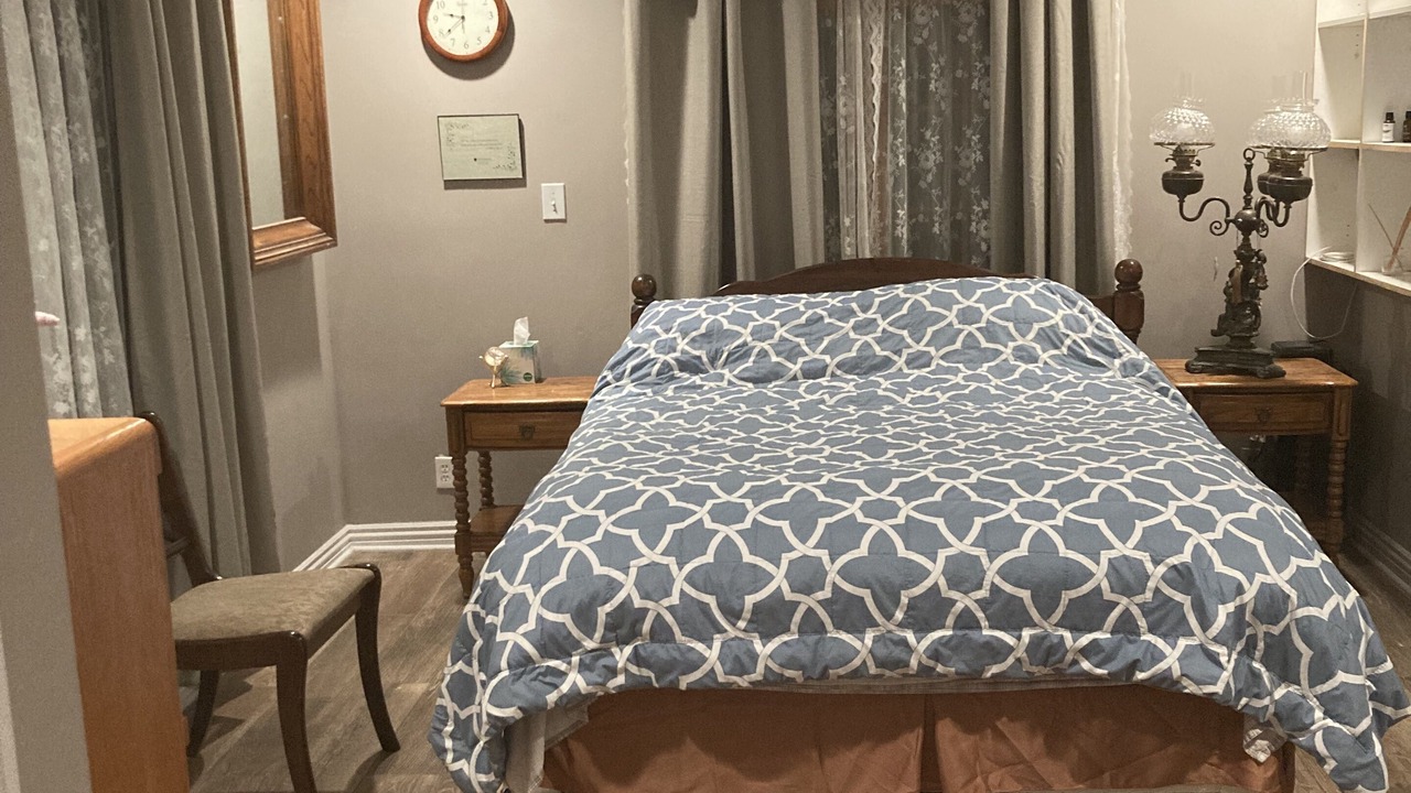 Photo of Bedroom in Agoura Hills