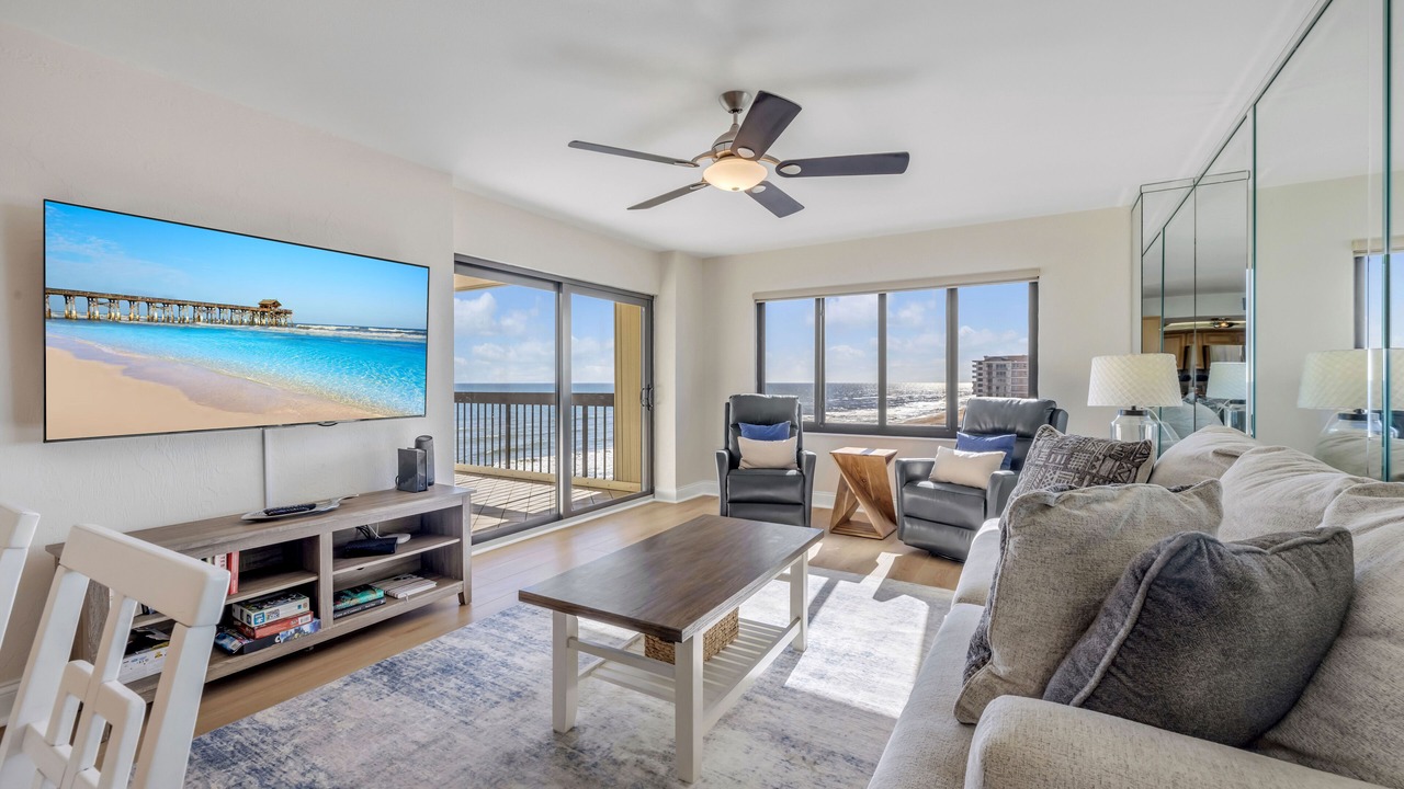 Photo of Livingroom in Ormond-by-the-Sea