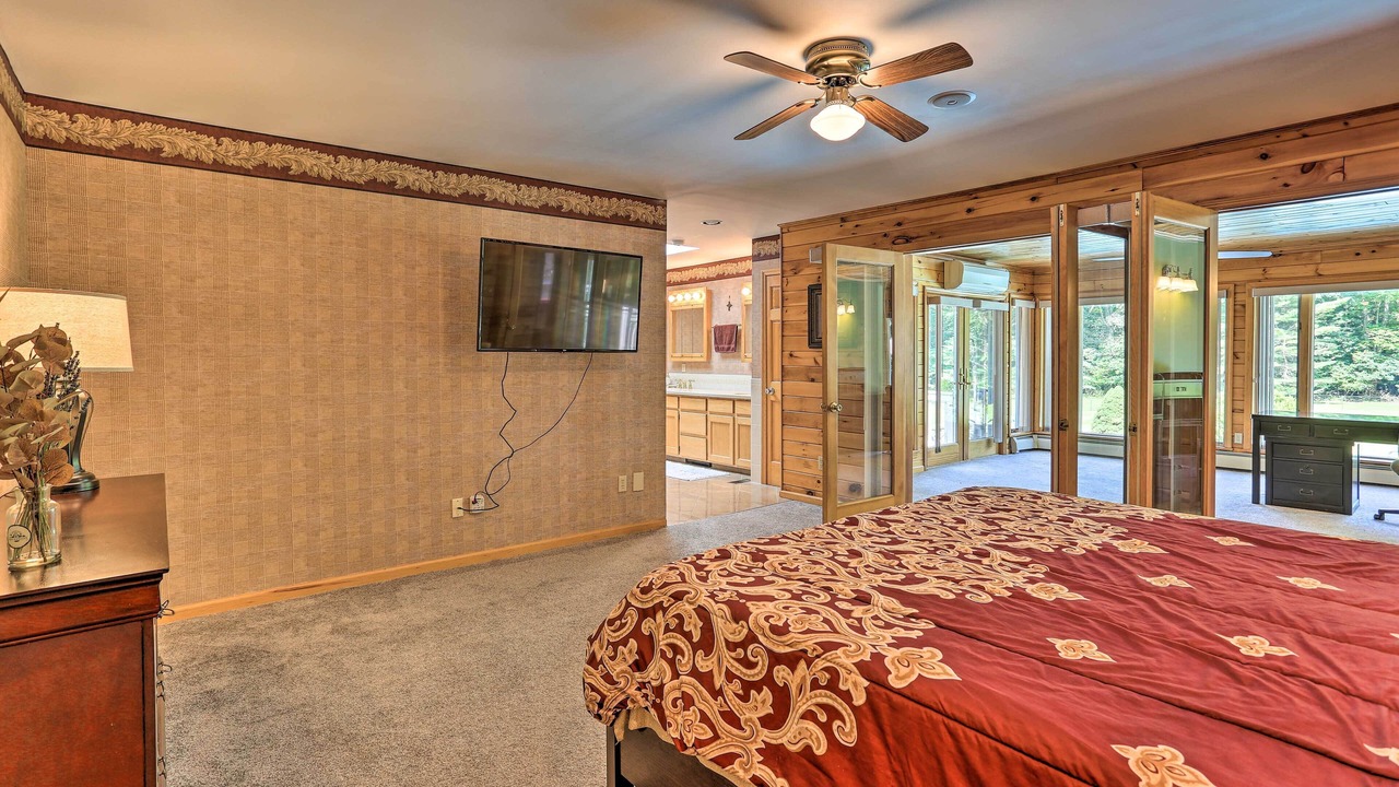 Photo of Bedroom in Hancock
