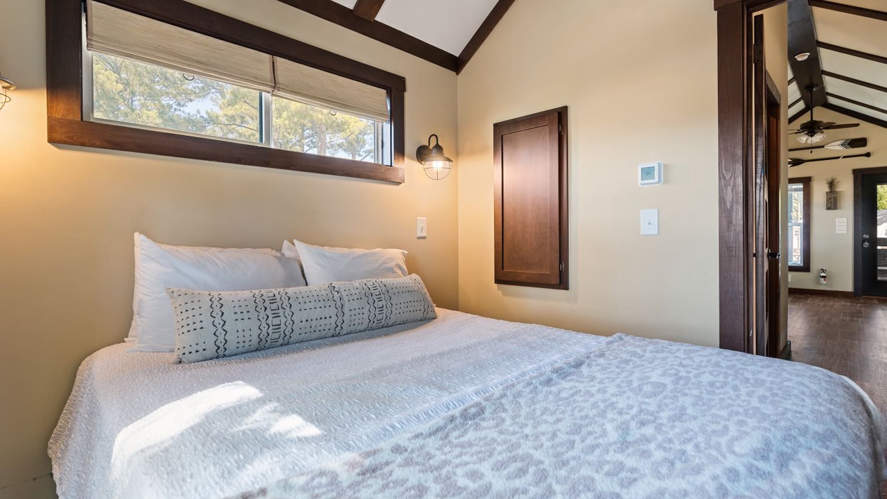 Photo of Bedroom in Gadsden