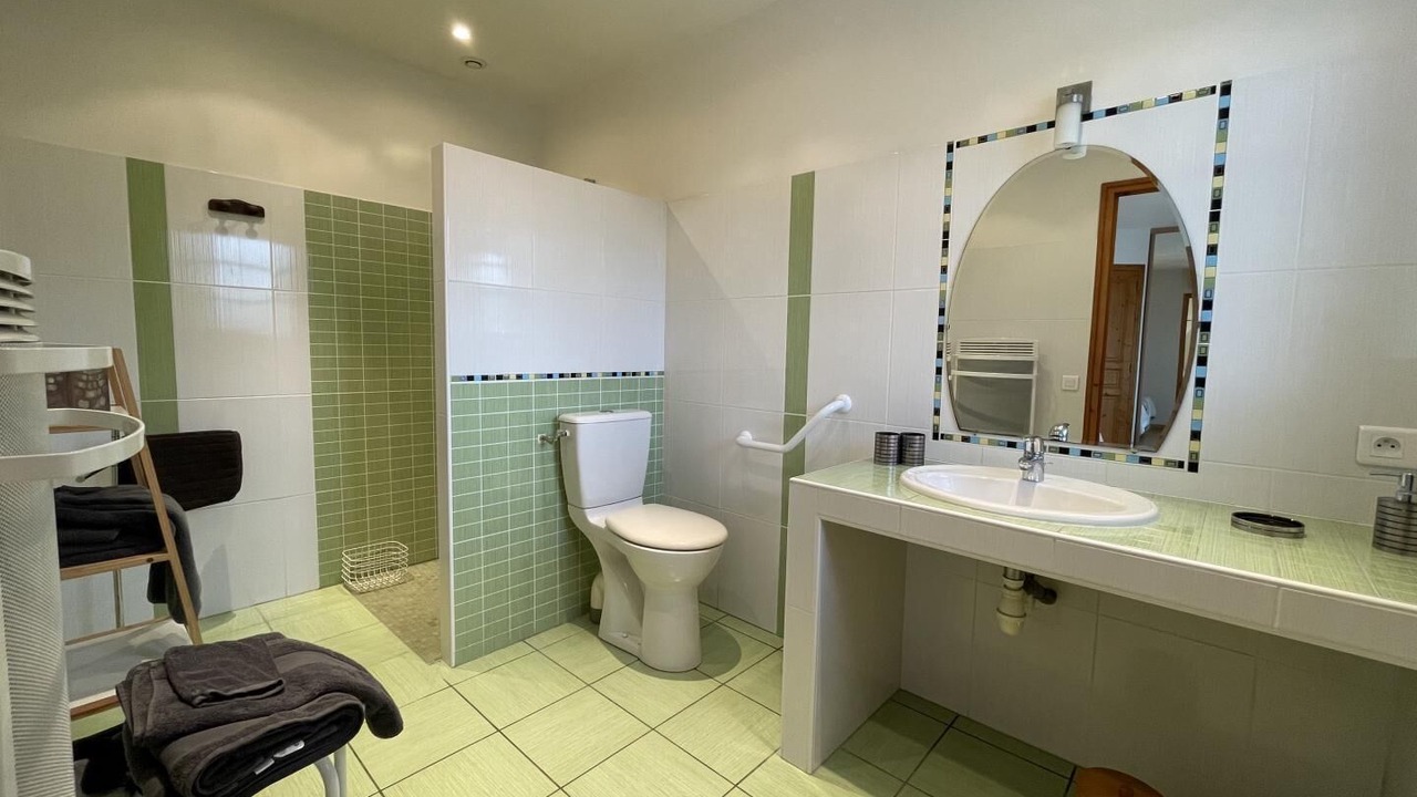 Photo of Bathroom in Saint-Esteben
