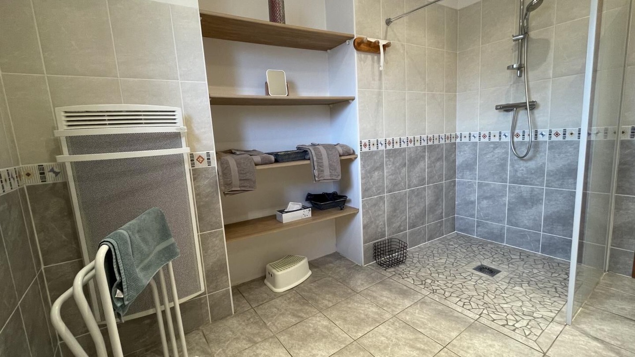 Photo of Bathroom in Saint-Esteben