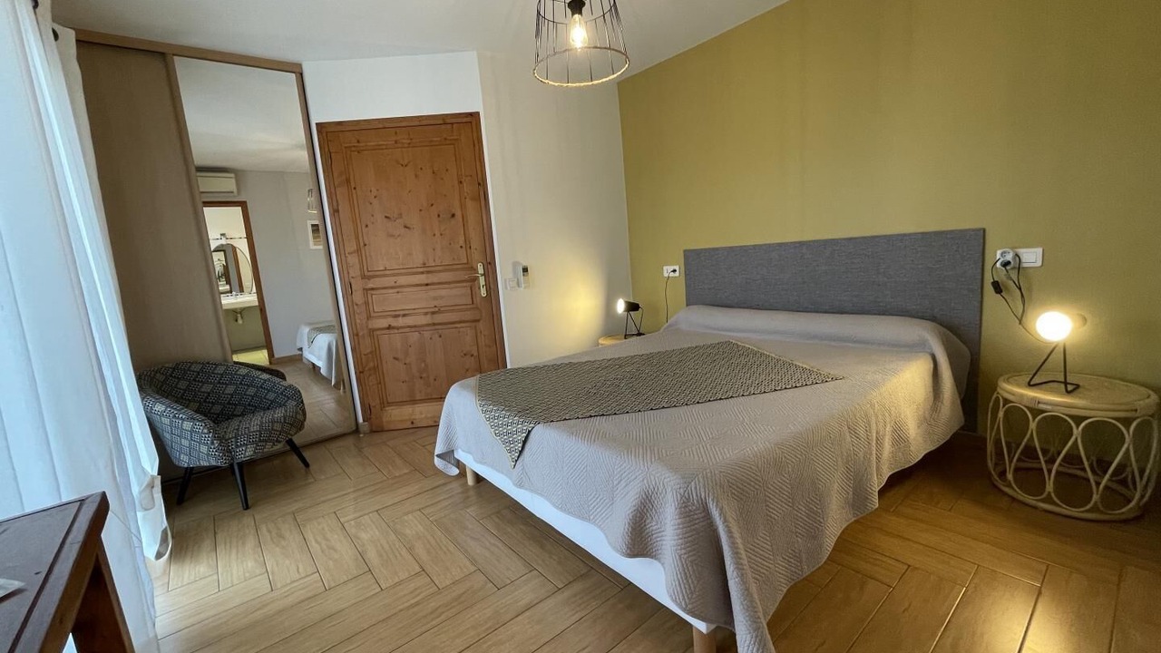 Photo of Bedroom in Saint-Esteben