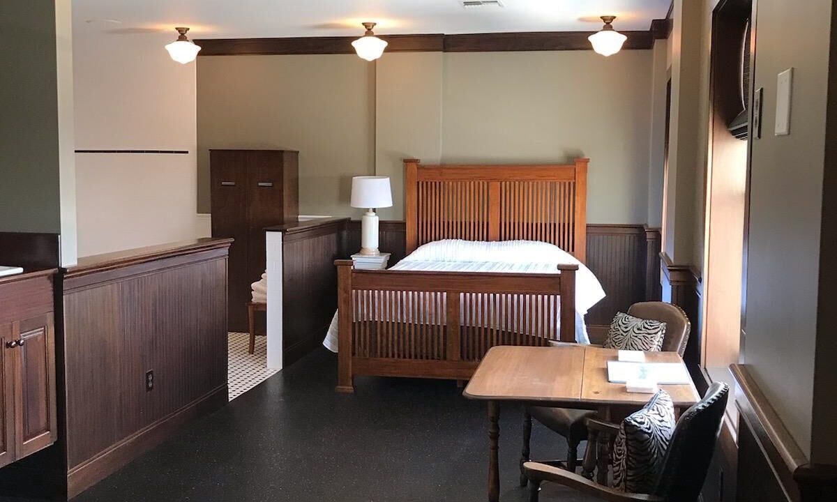 Photo of Bedroom in Brownstown