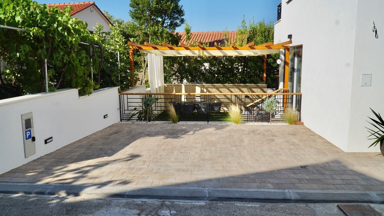Photo of Outdoor in Mastrinka
