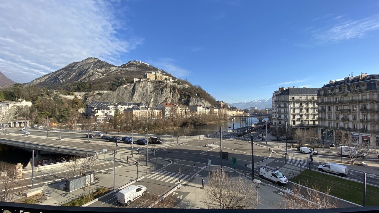 Photo of Patio Balcony in Secteur 1