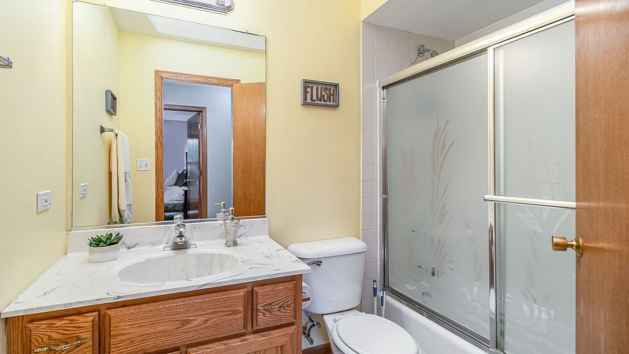 Photo of Bathroom in Woodridge
