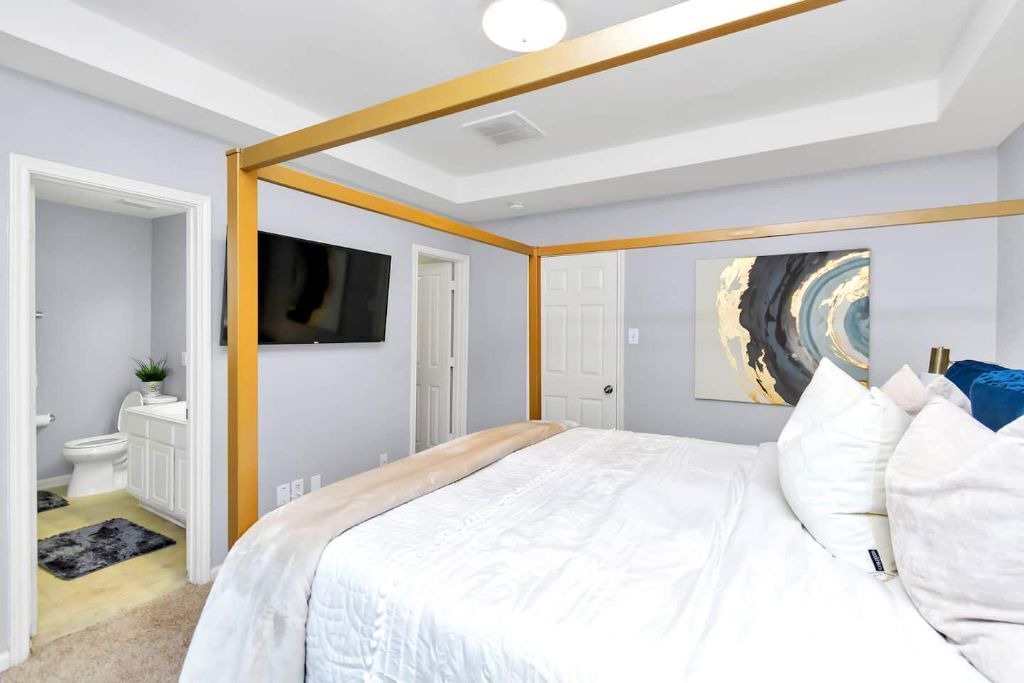 Photo of Bedroom in Clodine