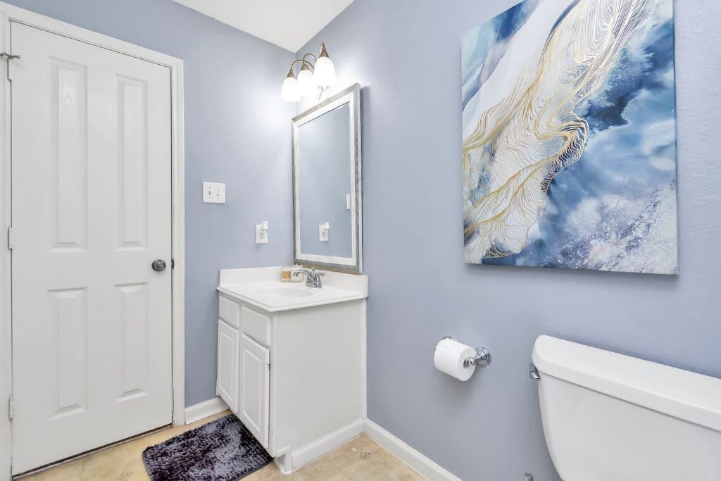 Photo of Bathroom in Clodine
