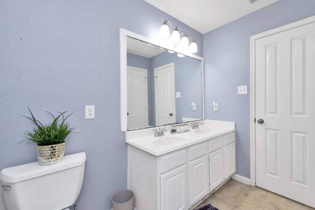 Photo of Bathroom in Clodine