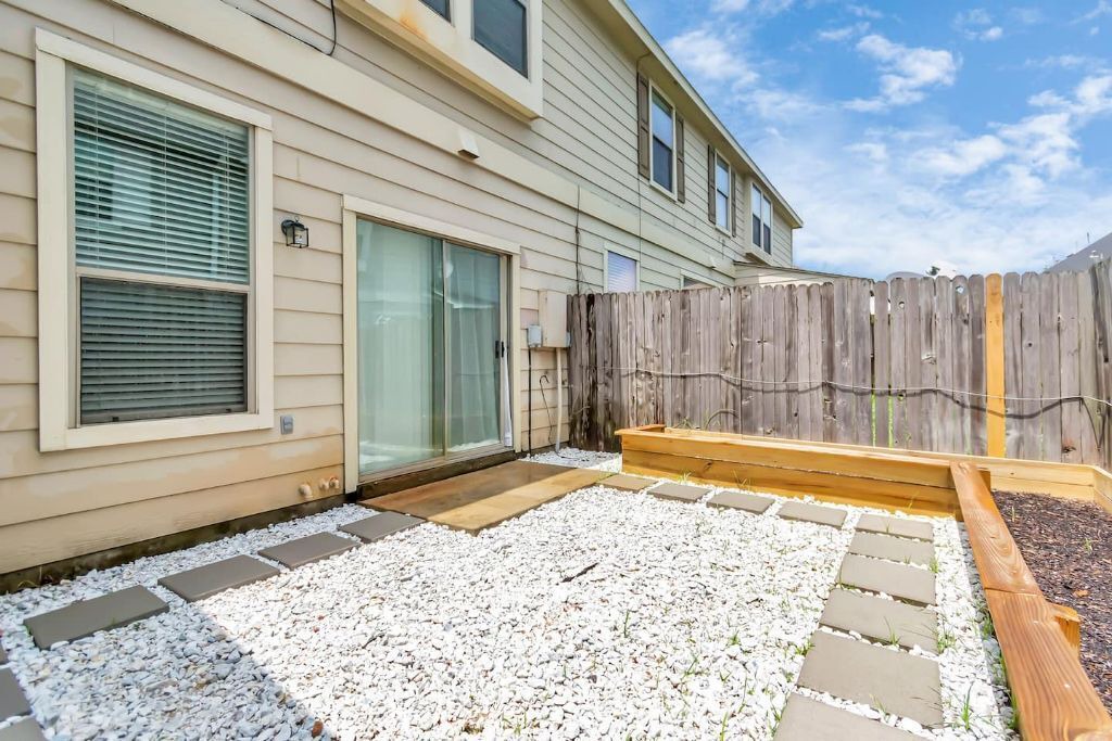 Photo of Patio Balcony in Clodine