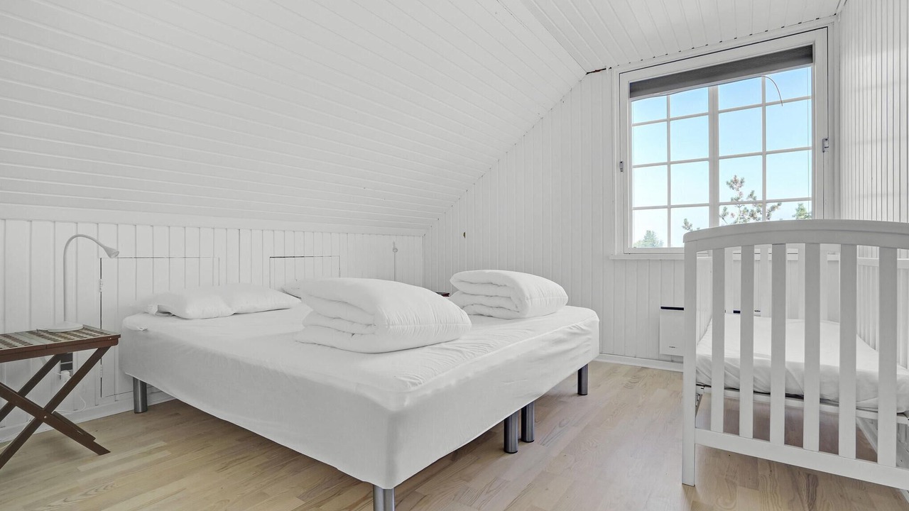 Photo of Others in Knebel