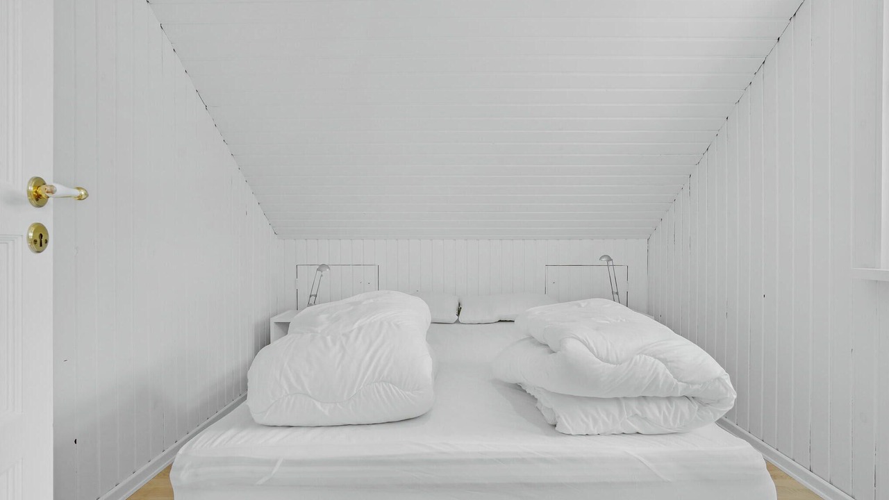 Photo of Others in Knebel