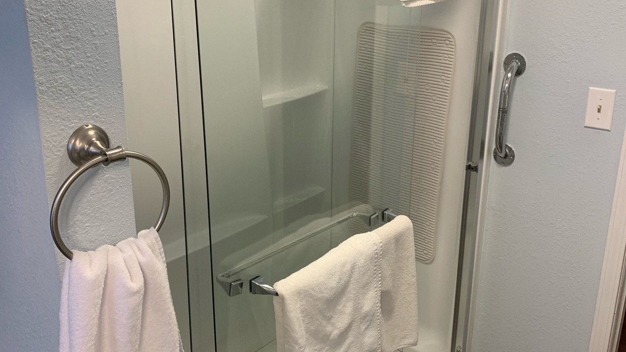 Photo of Bathroom in Antlers