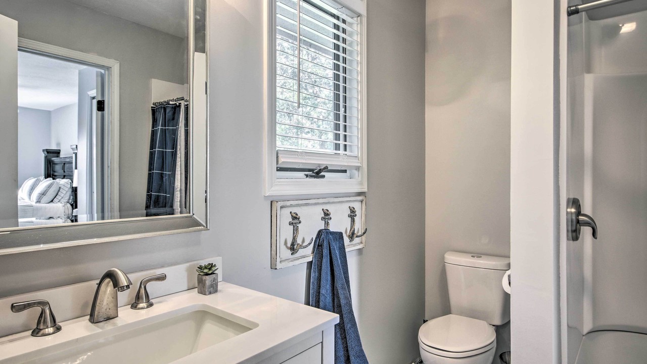Photo of Bathroom in Emerald Beach