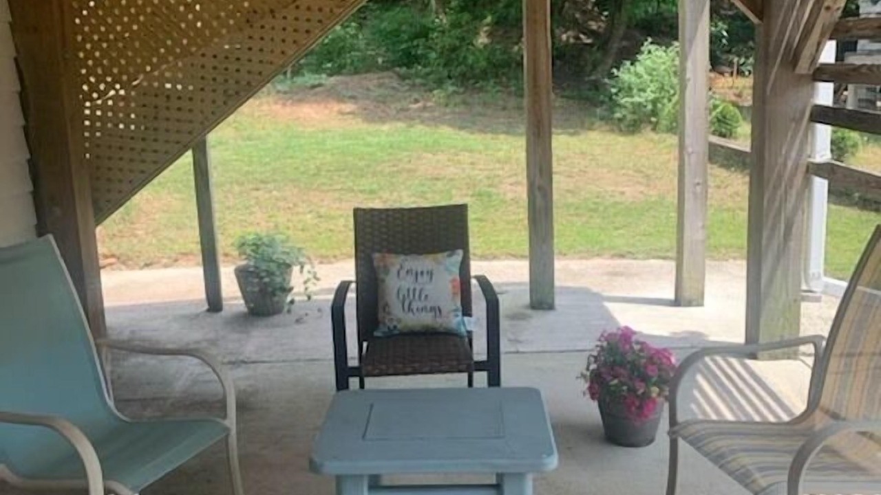 Photo of Patio Balcony in Colington Harbour