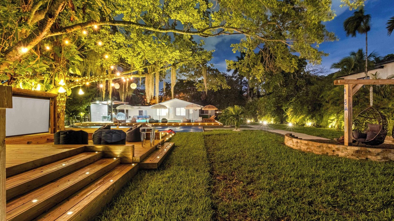 Photo of Outdoor in El Portal
