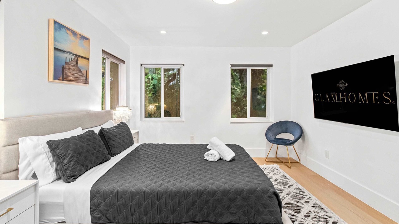 Photo of Bedroom in El Portal