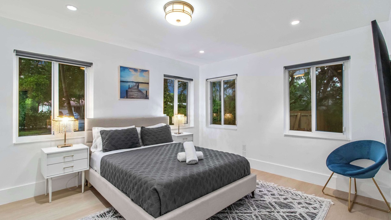 Photo of Bedroom in El Portal