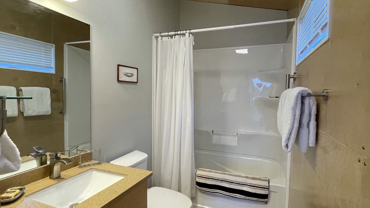 Photo of Bathroom in Iona