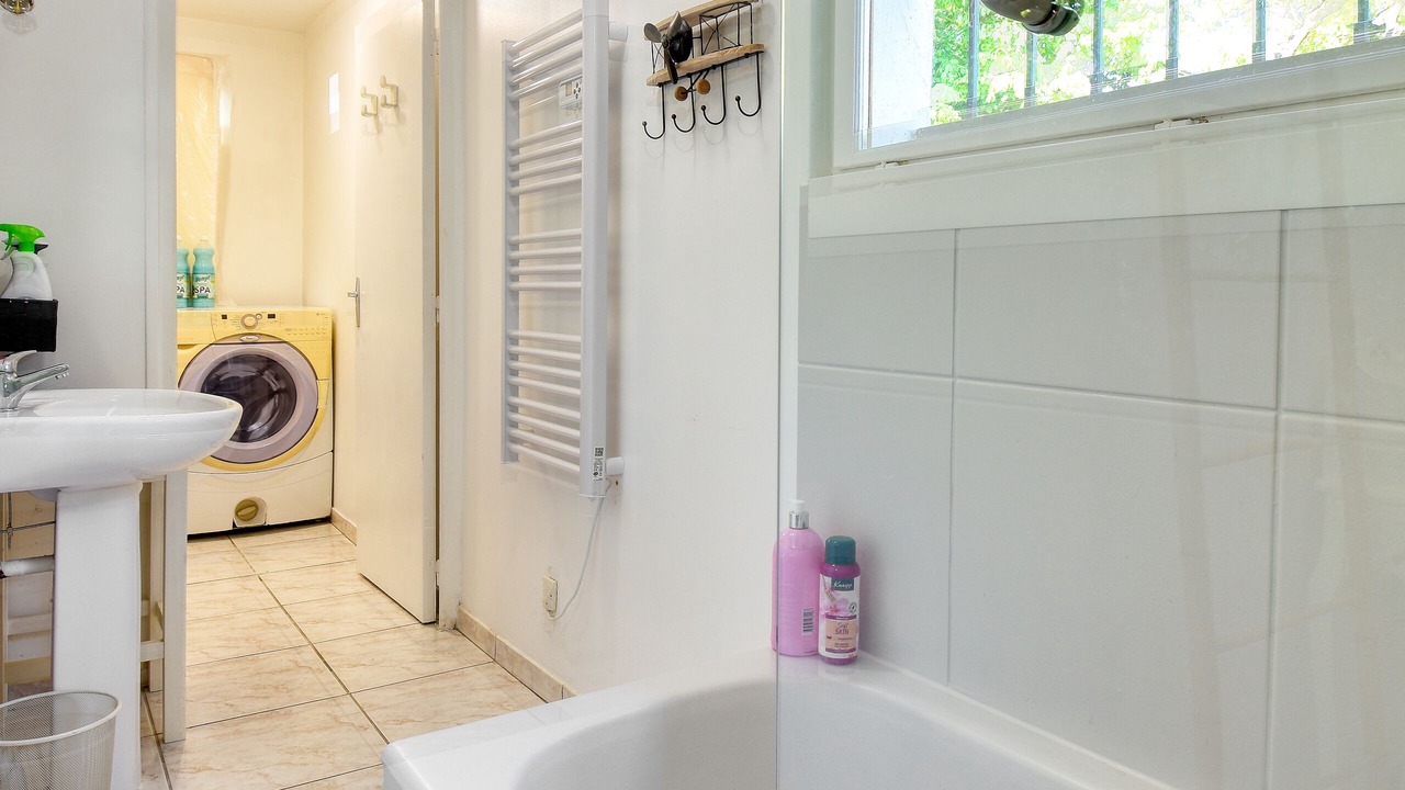 Photo of Bathroom in Roupy