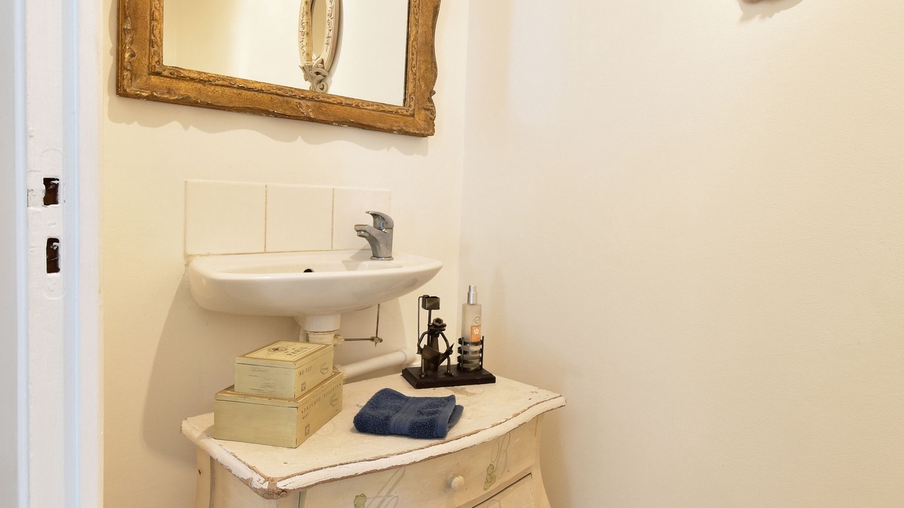 Photo of Bathroom in Roupy