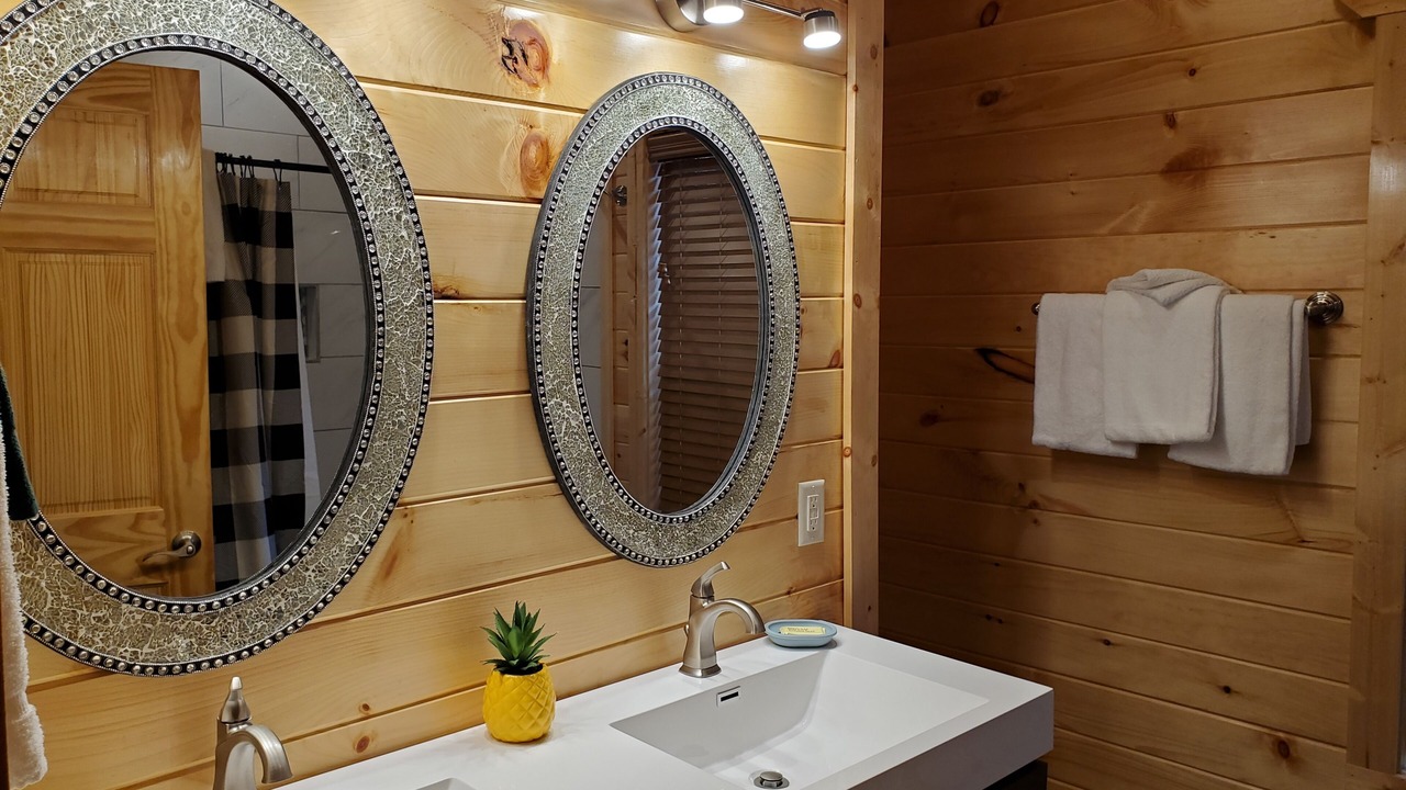Photo of Bathroom in Pigeon Forge