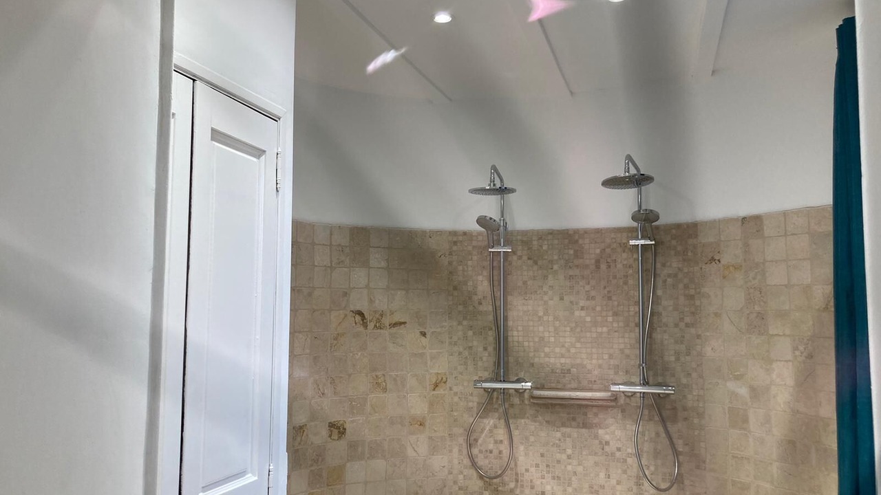 Photo of Bathroom in Nyons