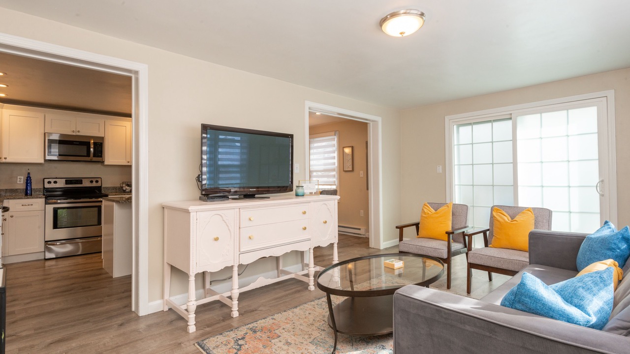 Photo of Livingroom in Swampscott