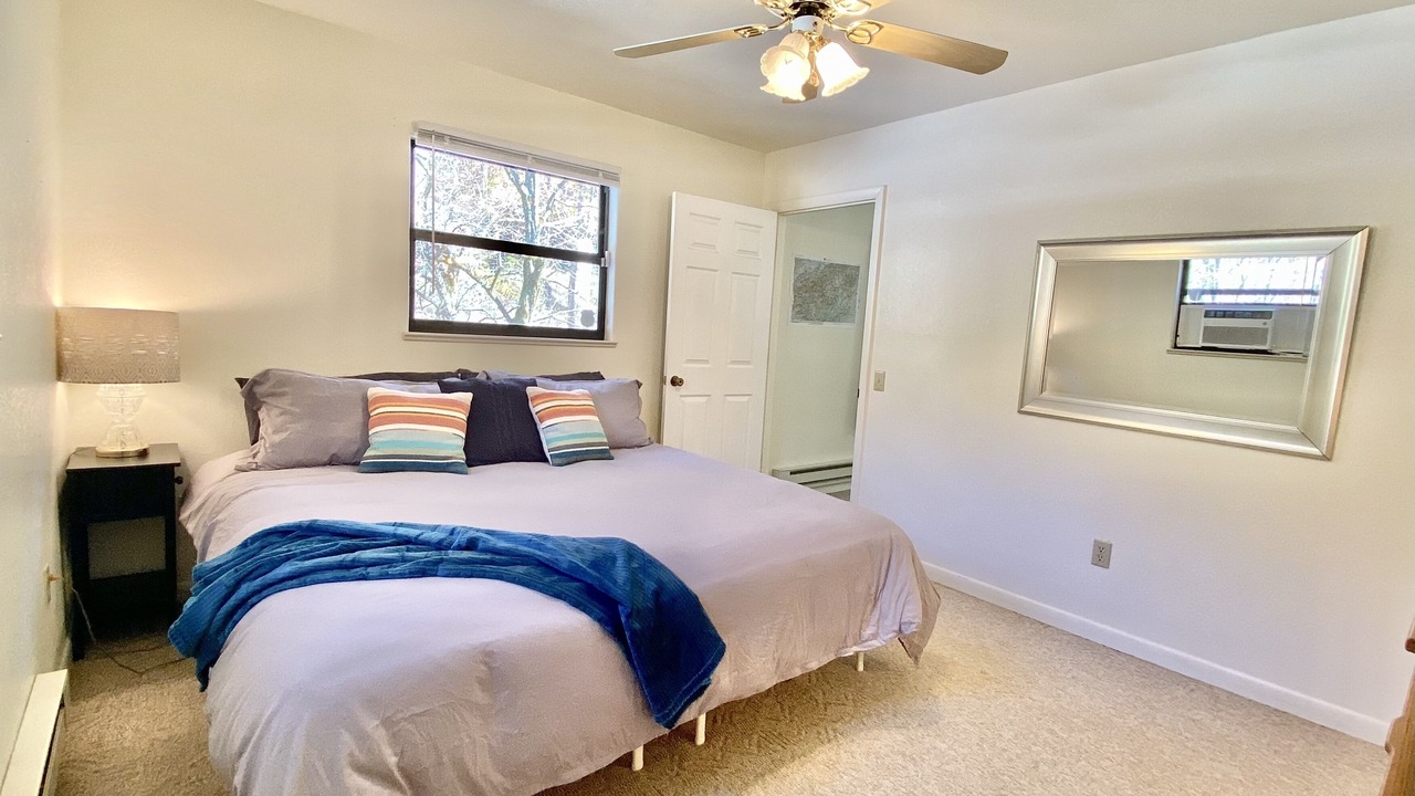 Photo of Bedroom in Bryson City