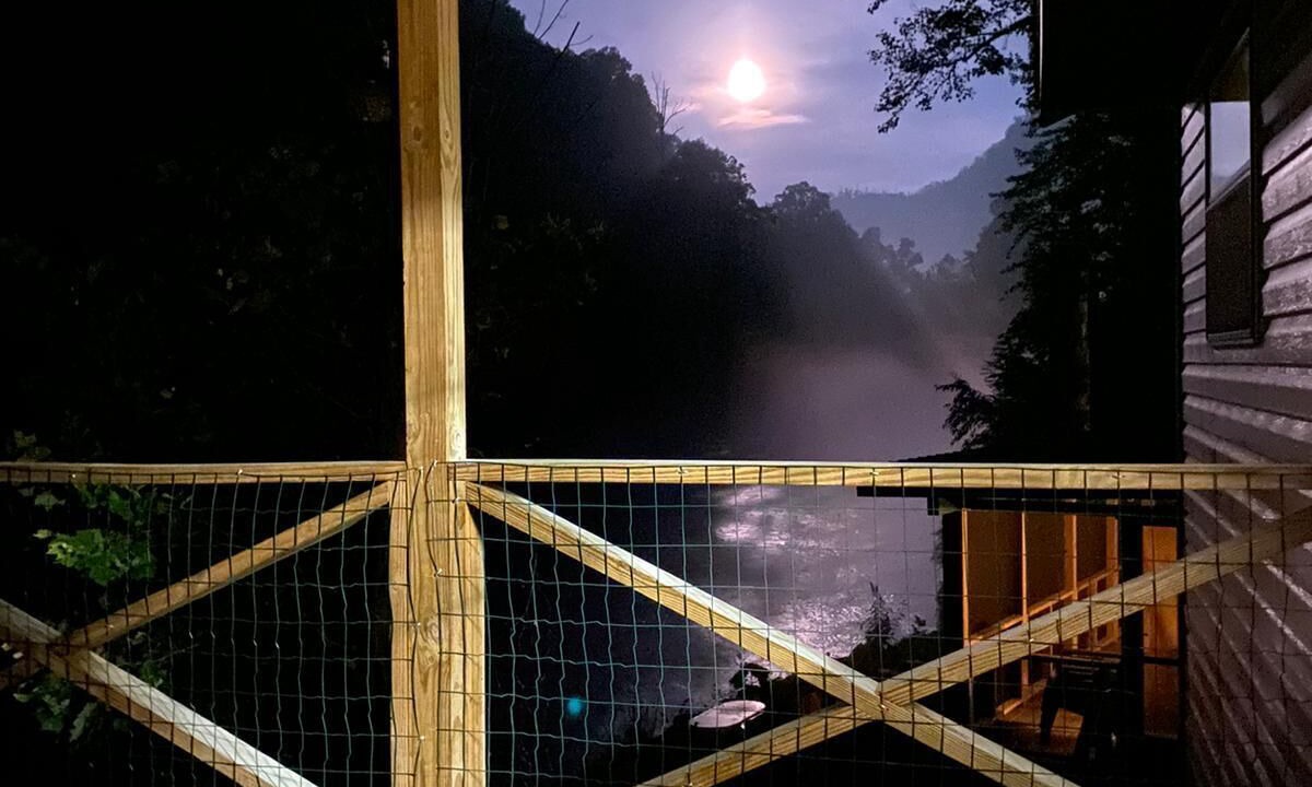 Photo of Patio Balcony in Bryson City