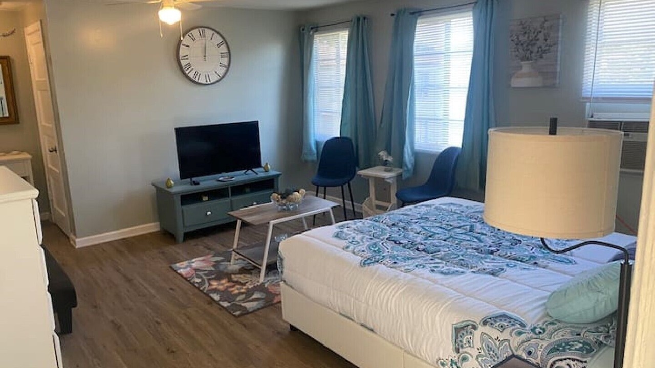 Photo of Bedroom in Valdosta