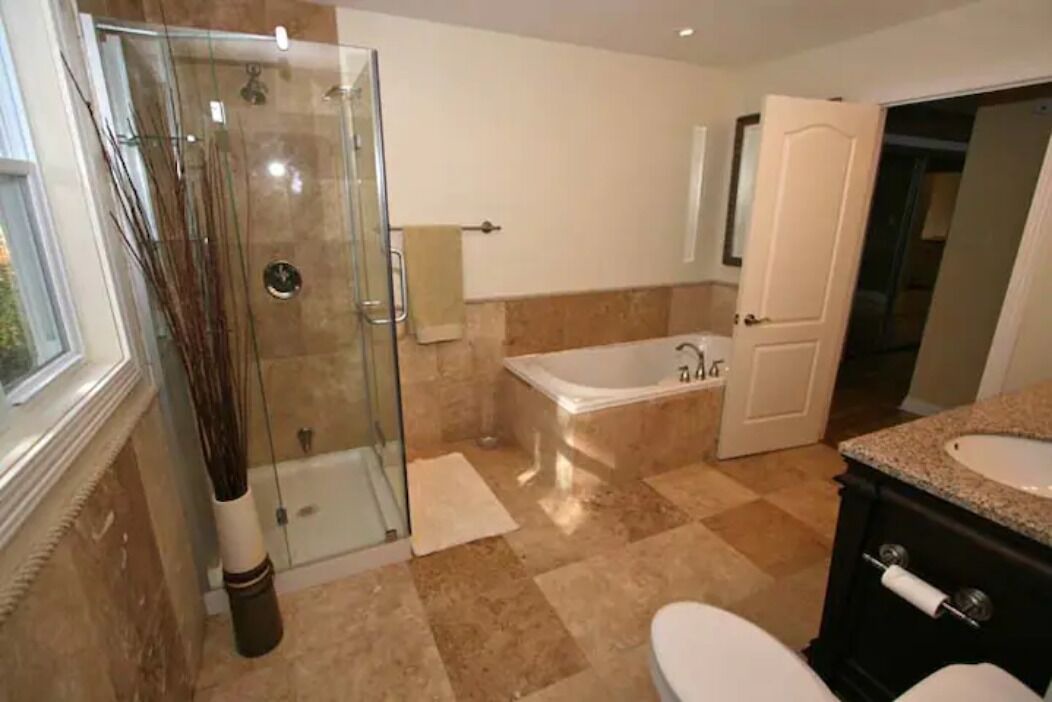 Photo of Bathroom in Penetanguishene